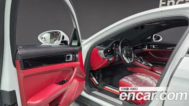 Porsche Panamera 2020 — Photo 16/20