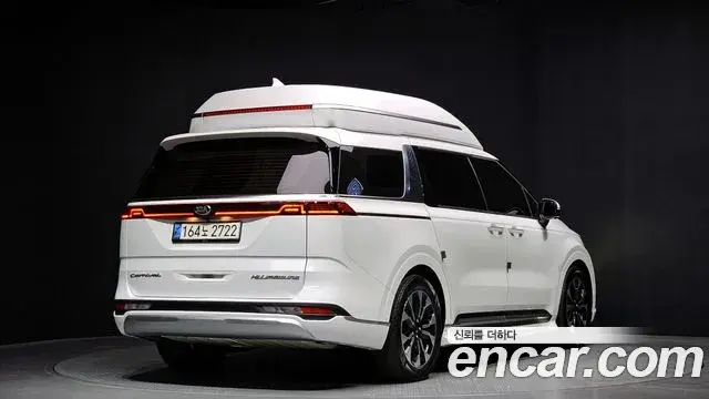 Kia Carnival 2021 — Фото 2/20