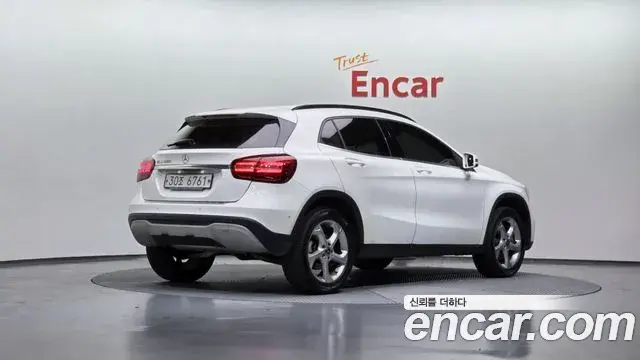 Mercedes-Benz GLA-Class 2018 — Фото 2/20