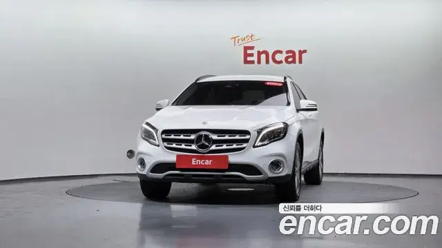Mercedes-Benz GLA-Class 2018 — Фото 3/20