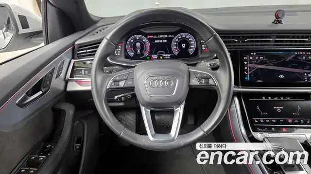 Audi Q8 2020 — ფოტო 18/20