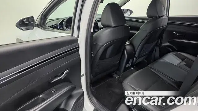 Hyundai Tucson Hybrid 2022 — Photo 15/20