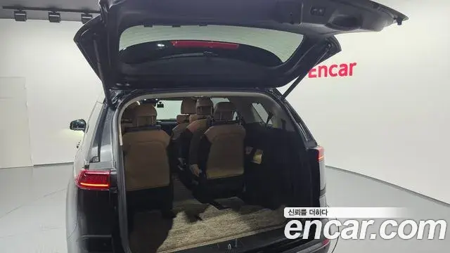 Kia Carnival 2022 — Photo 1/20