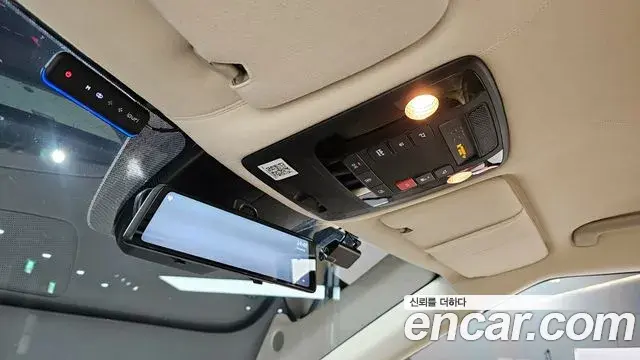 Kia Carnival 2022 — Şəkil 16/20