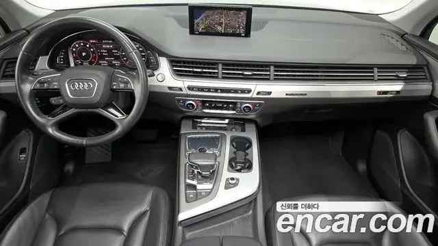 Audi Q7 2019 — Şəkil 18/20