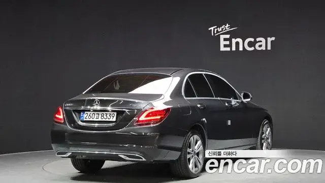 Mercedes-Benz C-Class 2020 — Фото 2/20