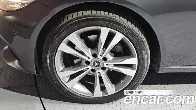 Mercedes-Benz C-Class 2020 — Фото 5/20
