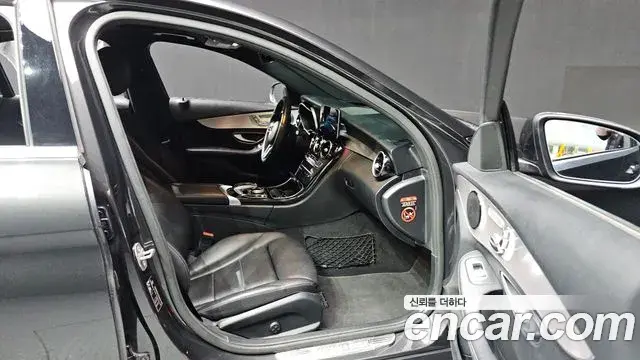 Mercedes-Benz C-Class 2020 — Фото 19/20