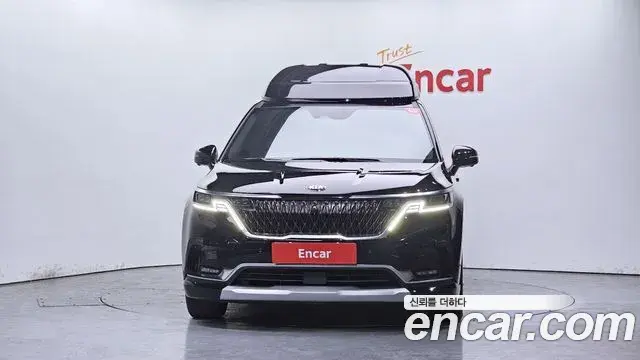 Kia Carnival 2021 — Фото 3/20