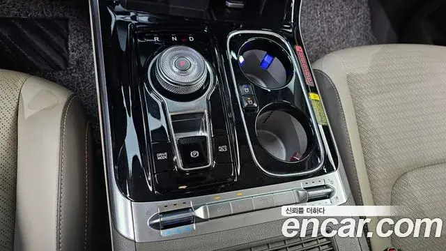 Kia Carnival 2021 — Фото 9/20