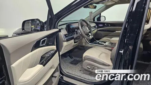 Kia Carnival 2021 — Фото 10/20