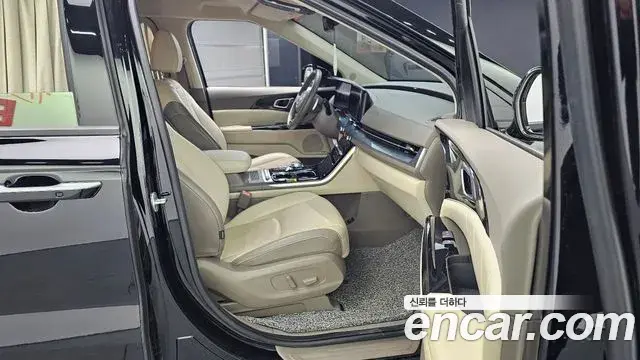 Kia Carnival 2021 — Фото 11/20