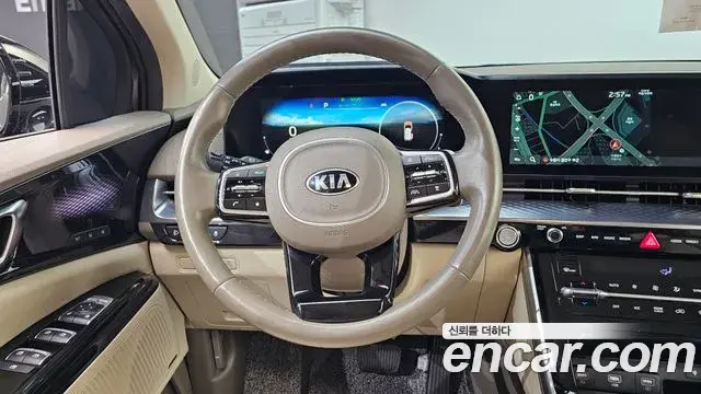 Kia Carnival 2021 — Фото 13/20