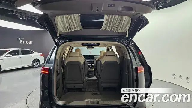 Kia Carnival 2021 — Фото 20/20