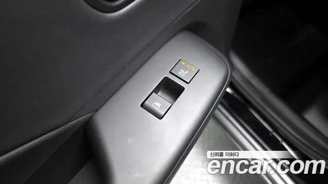 Hyundai Kona Hybrid 2024 — Photo 16/20