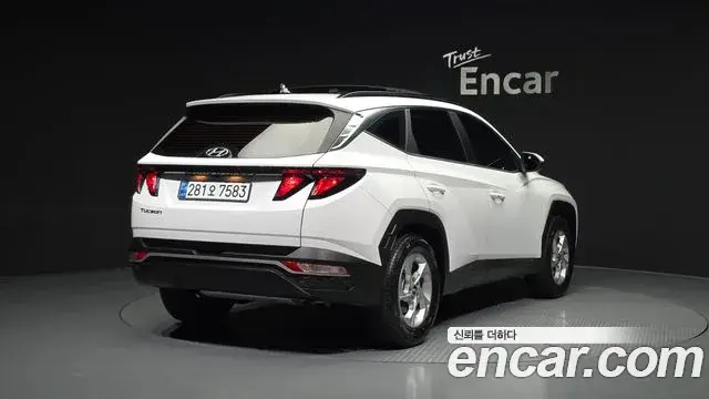 Hyundai Tucson Hybrid 2021 — Photo 18/20