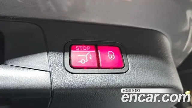 Mercedes-Benz GLB-Class 2021 — ფოტო 3/20