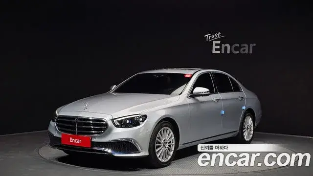 Mercedes-Benz E-Class 2022 — ფოტო 20/20
