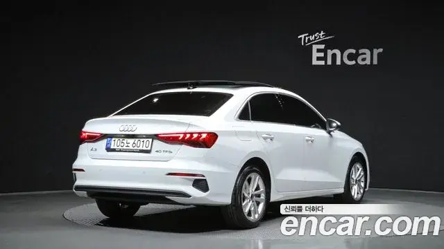 Audi A3 2022 — Фото 1/20