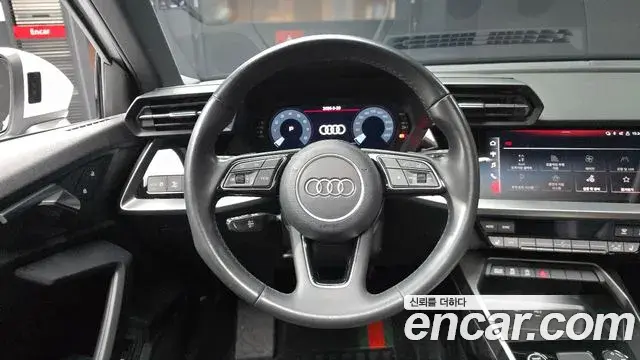 Audi A3 2022 — Фото 12/20