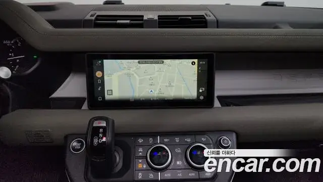 Land Rover Defender 2022 — Şəkil 10/20