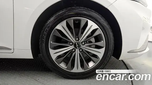 Kia K8 2021 — Photo 17/20