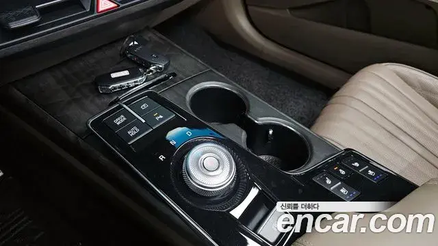 Kia K8 2021 — Photo 16/20