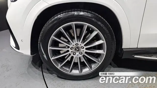 Mercedes-Benz GLE-Class 2025 — Фото 5/20