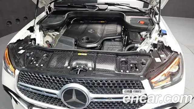 Mercedes-Benz GLE-Class 2025 — Фото 6/20