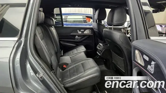 Mercedes-Benz GLS-Class 2022 — Photo 19/20