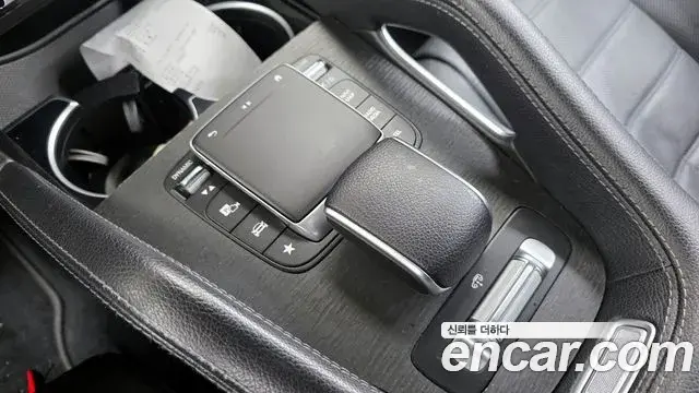 Mercedes-Benz GLS-Class 2022 — Photo 9/20
