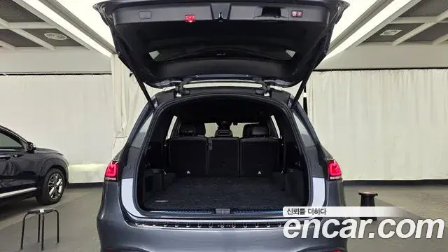 Mercedes-Benz GLS-Class 2022 — Photo 15/20