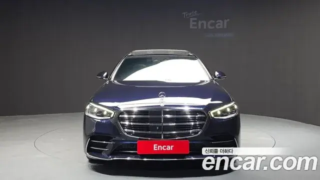 Mercedes-Benz S-Class 2022 — Photo 12/20