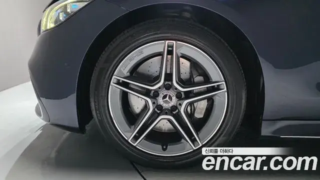 Mercedes-Benz S-Class 2022 — Photo 6/20