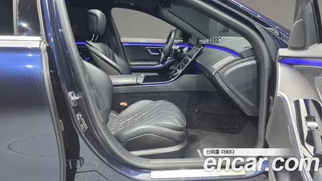 Mercedes-Benz S-Class 2022 — Photo 10/20