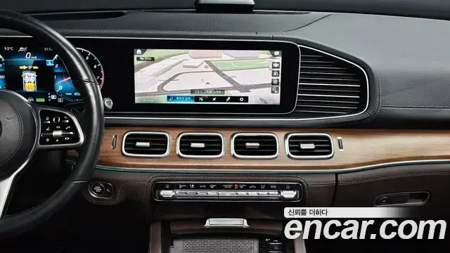 Mercedes-Benz GLE-Class 2021 — Şəkil 15/20
