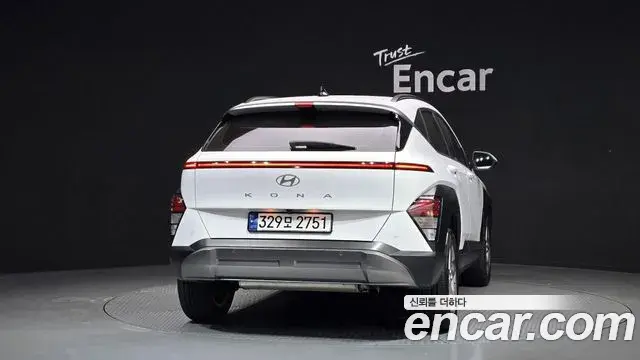 Hyundai Kona Hybrid 2023 — Photo 3/20