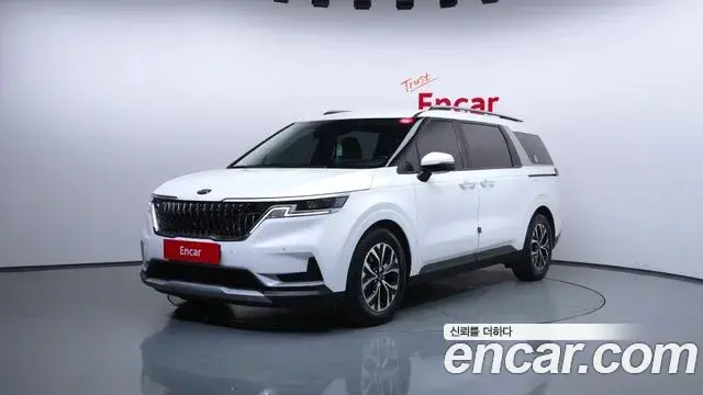 Kia Carnival 2021 — Фото 1/20