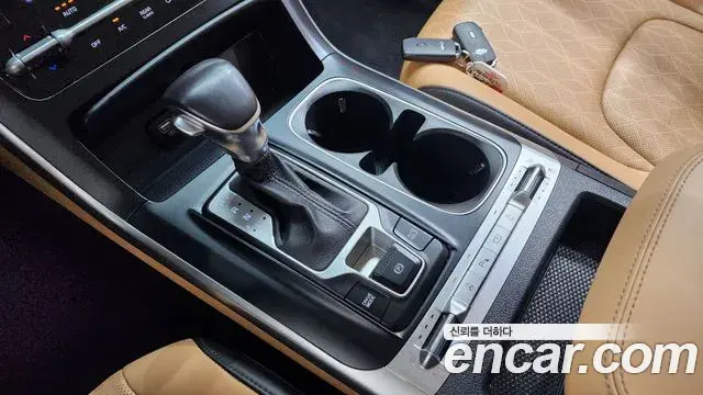 Kia Carnival 2021 — Фото 9/20