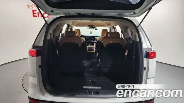 Kia Carnival 2021 — Фото 20/20