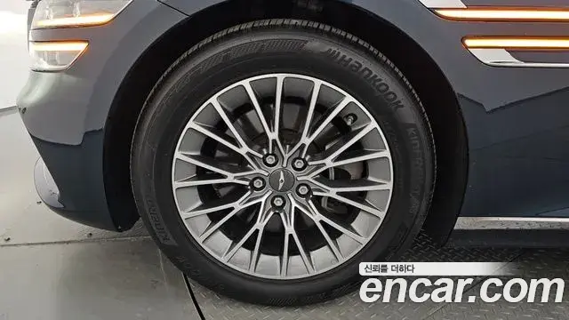 Genesis G80 2022 — ფოტო 18/20