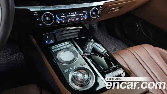 Genesis G80 2022 — ფოტო 15/20