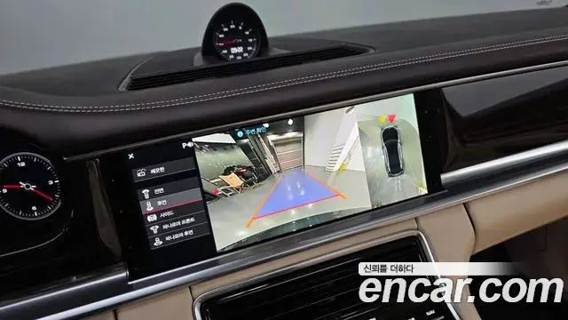 Porsche Panamera 2018 — Şəkil 15/30