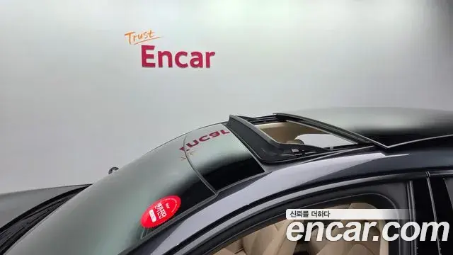 Porsche Panamera 2018 — Şəkil 29/30
