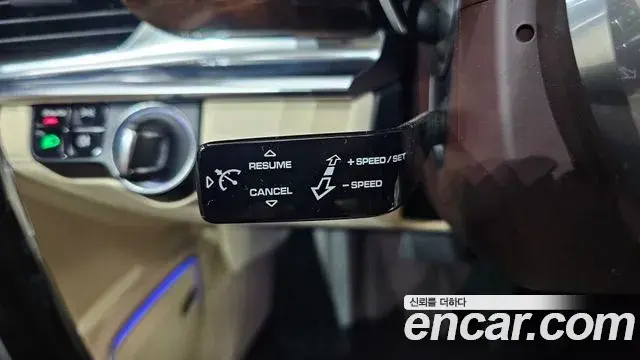 Porsche Panamera 2018 — Şəkil 8/30