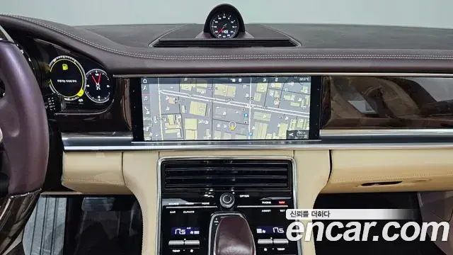 Porsche Panamera 2018 — Şəkil 10/30