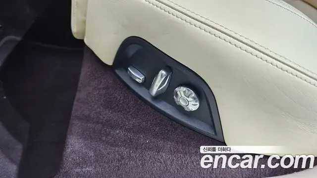 Porsche Panamera 2018 — Şəkil 20/30