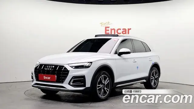 Audi Q5 2022 — ფოტო 16/20