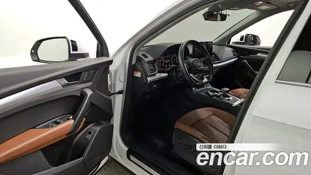 Audi Q5 2022 — ფოტო 9/20