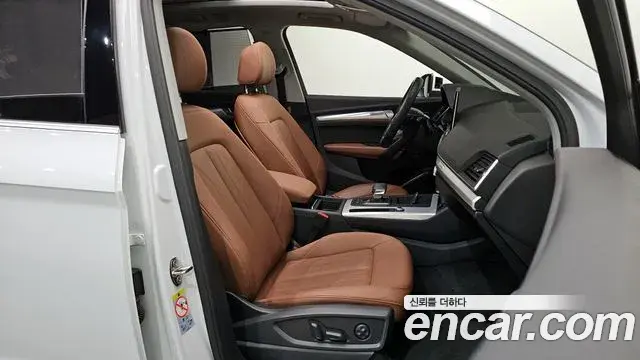 Audi Q5 2022 — ფოტო 13/20